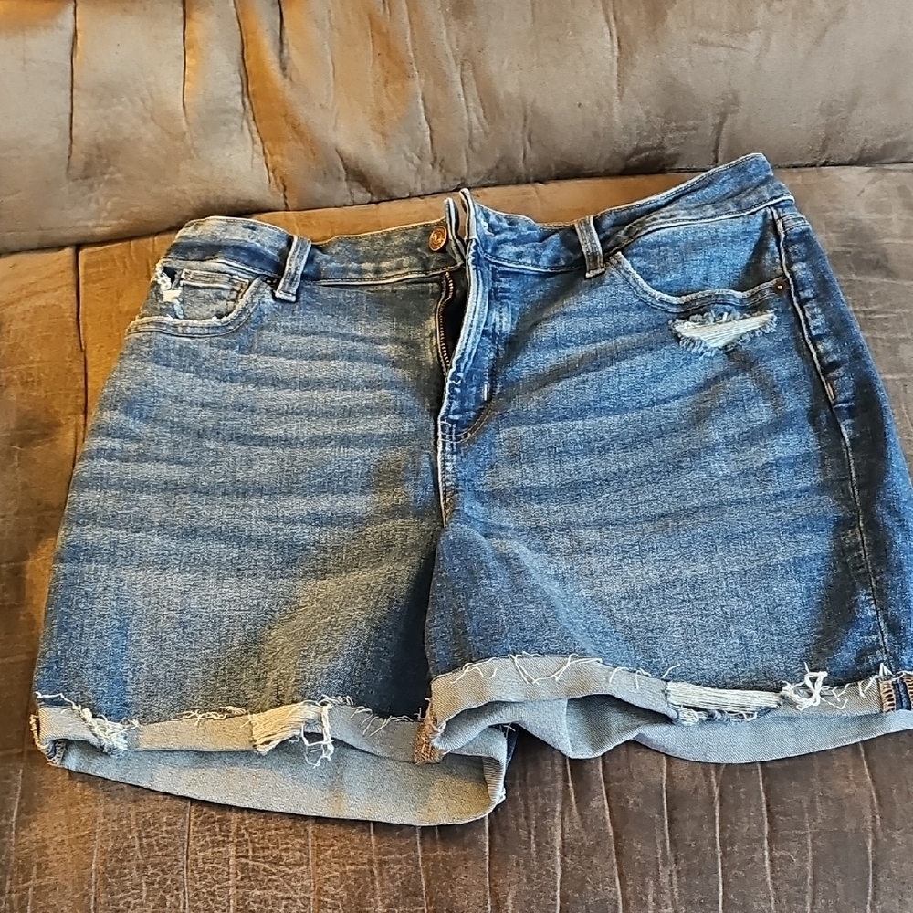 Maurices Distressed Blue Rolled-Hem Jean Shorts - Picture 1 of 4
